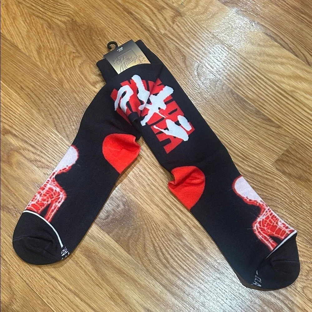 HGC AKIRA Black and Red graphic tall knit crew Socks casual men’s LARGE/Xl new